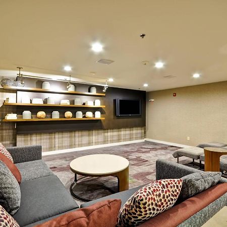 Courtyard By Marriott Jacksonville Airport/ Northeast Екстериор снимка