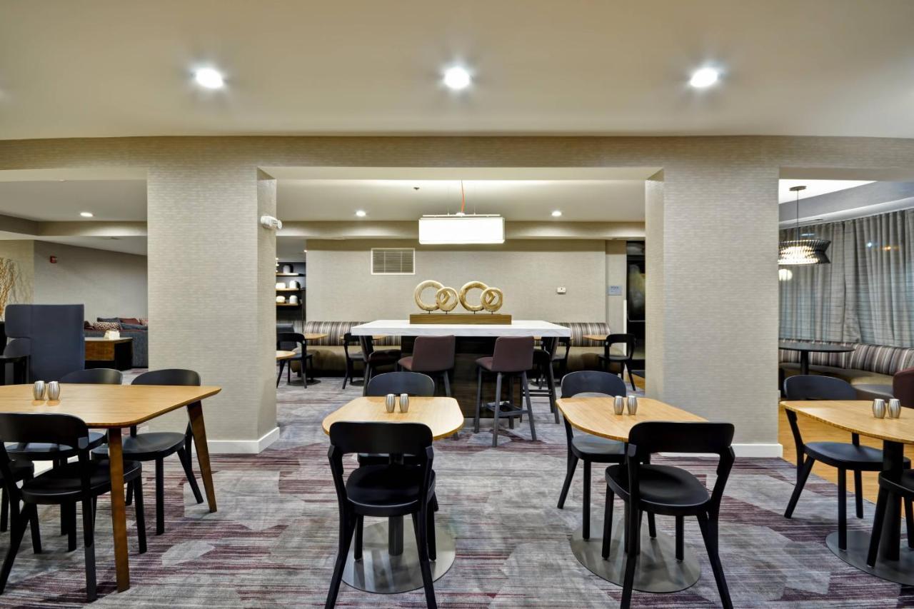 Courtyard By Marriott Jacksonville Airport/ Northeast Екстериор снимка