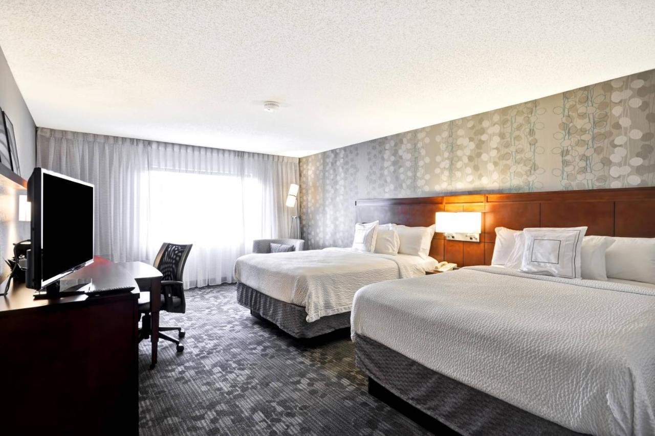 Courtyard By Marriott Jacksonville Airport/ Northeast Екстериор снимка