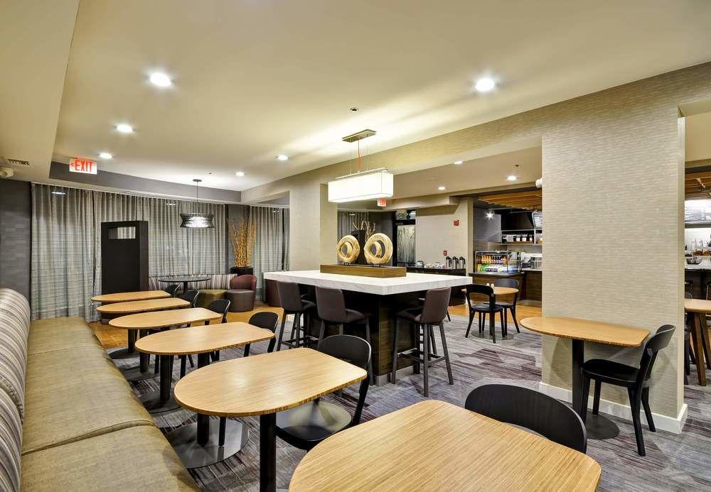 Courtyard By Marriott Jacksonville Airport/ Northeast Екстериор снимка