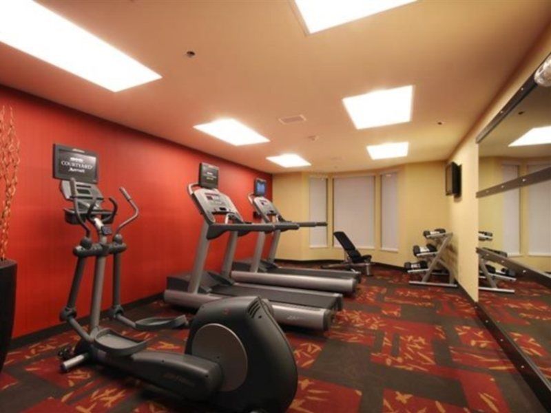 Courtyard By Marriott Jacksonville Airport/ Northeast Екстериор снимка