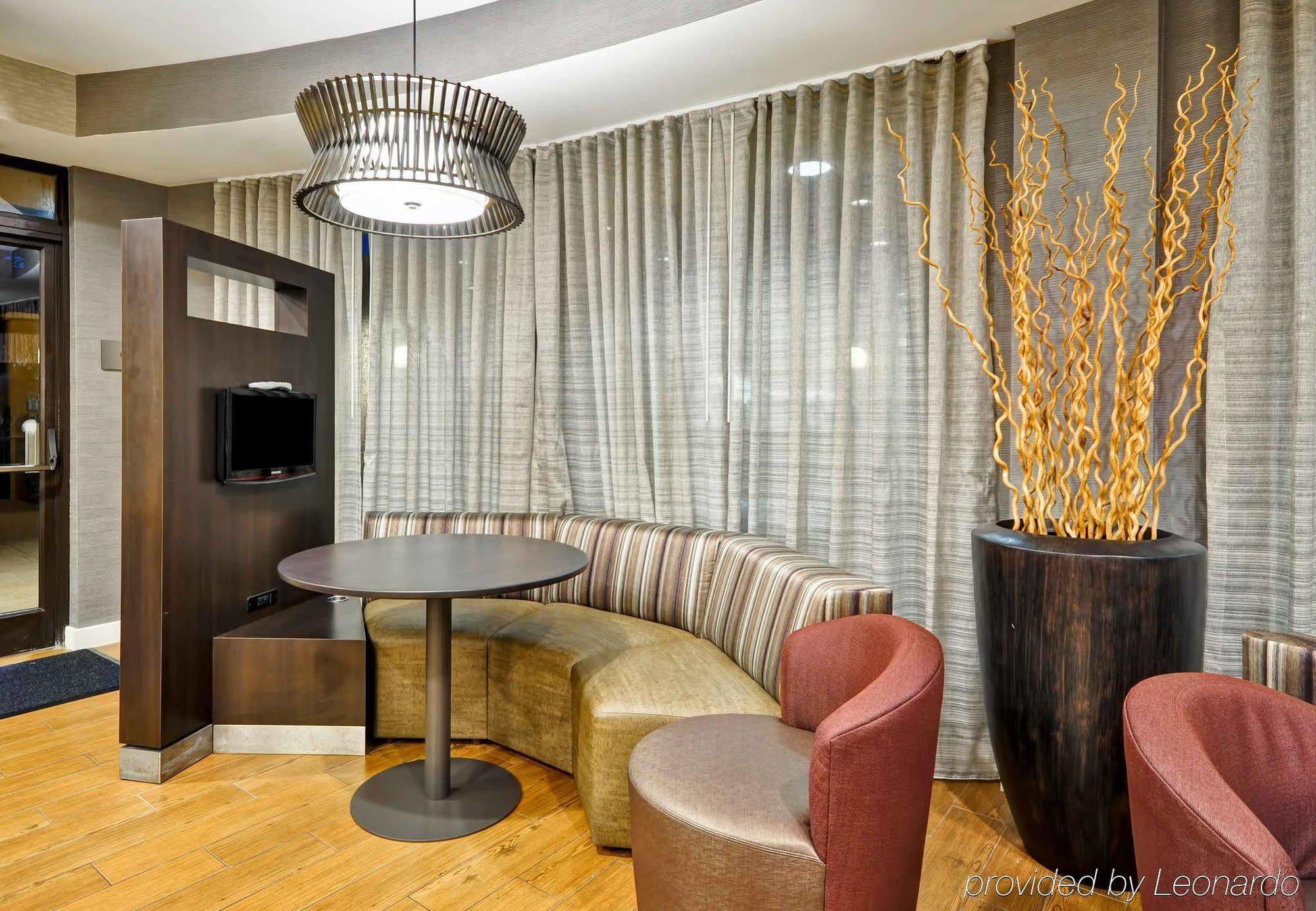 Courtyard By Marriott Jacksonville Airport/ Northeast Екстериор снимка
