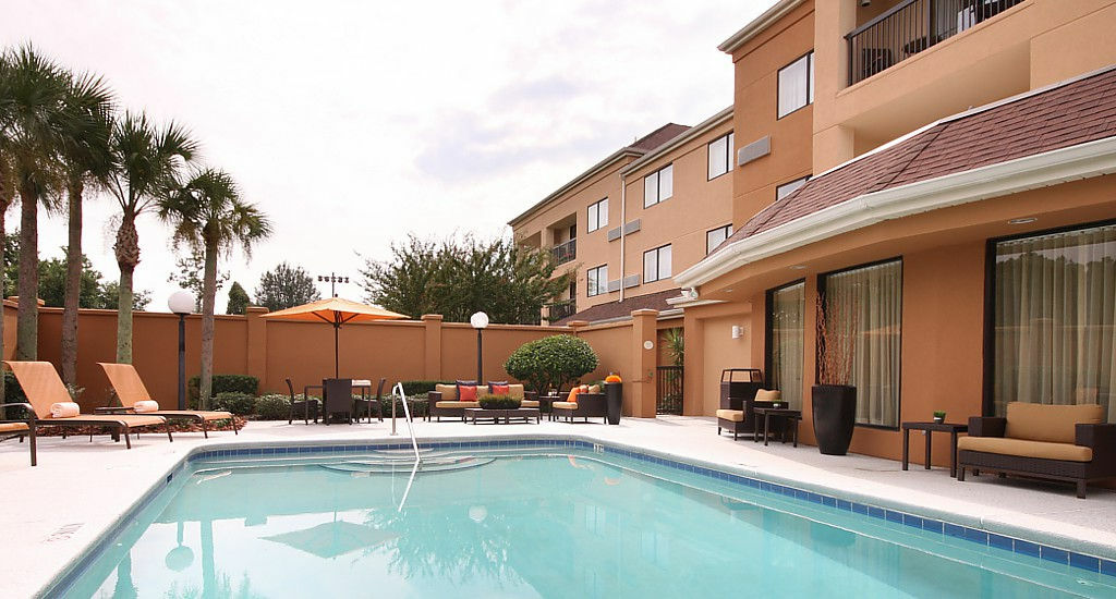 Courtyard By Marriott Jacksonville Airport/ Northeast Екстериор снимка